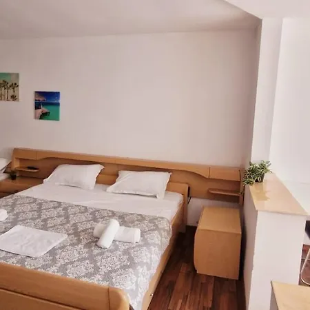 Stephanie Apartment-centru Civic * 布拉索夫